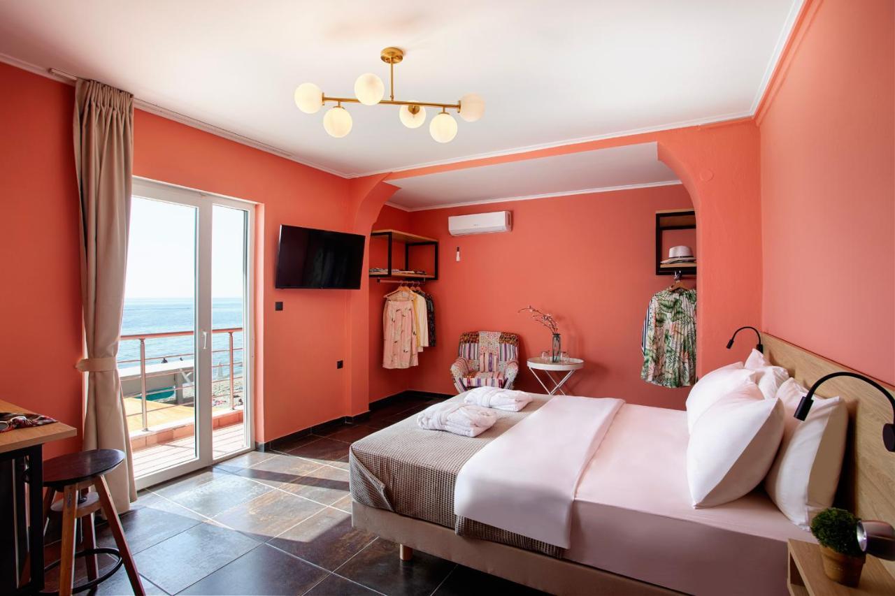 Conte Cristo Suites Paralía Kültér fotó